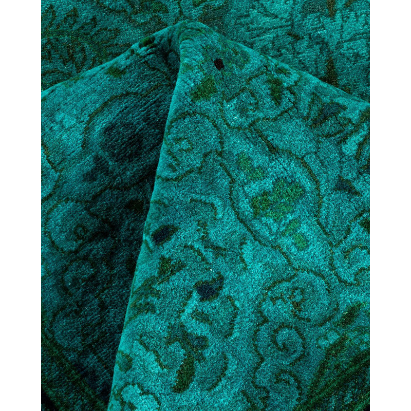 Fine Vibrance One-of-a-Kind 2' 9" X 17' 10" Hand Knotted Area Rug