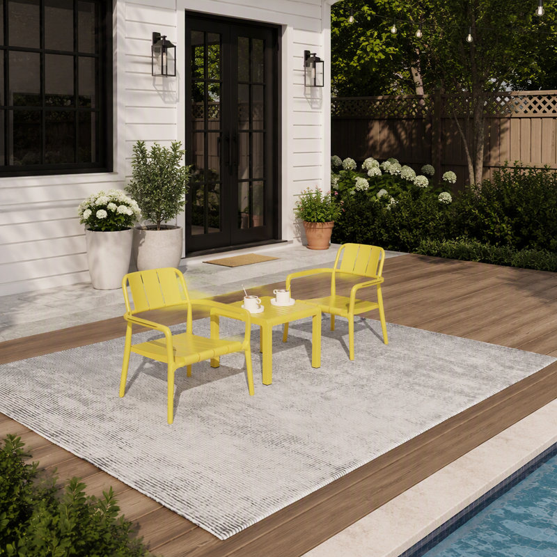 Ensemble chaise monoplace et table basse en polypropylène durable pour une utilisation polyvalente de détente à l'intérieur et à l'extérieur