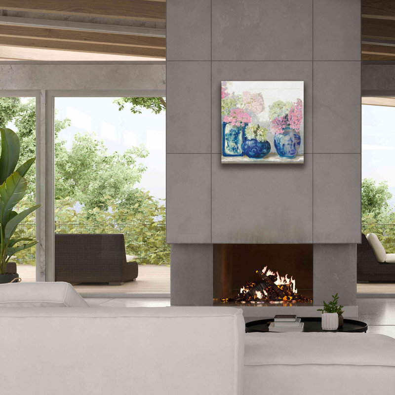 «Ladys Mantle II Bright» par Carol Rowan, estampe numérique sur toile, H 26 po x l 26 po x P 1,5 po