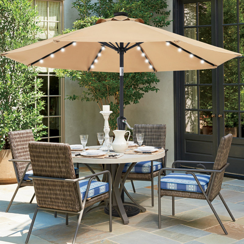 Parasol de marché solaire à DEL Cutshall avec inclinaison et relevage à manivelle, Kaki, 10.5'