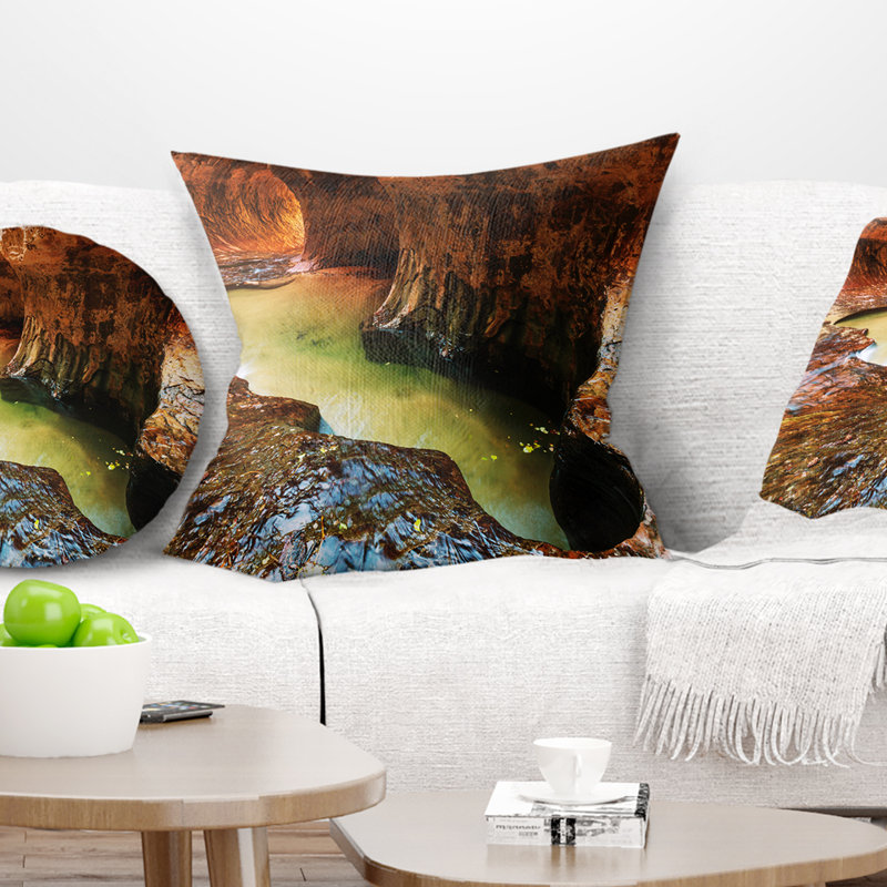 Coussin Schafer Landscape Narrows in Zion National Park Utah, 18 po x 18 po, Coussin décoratif