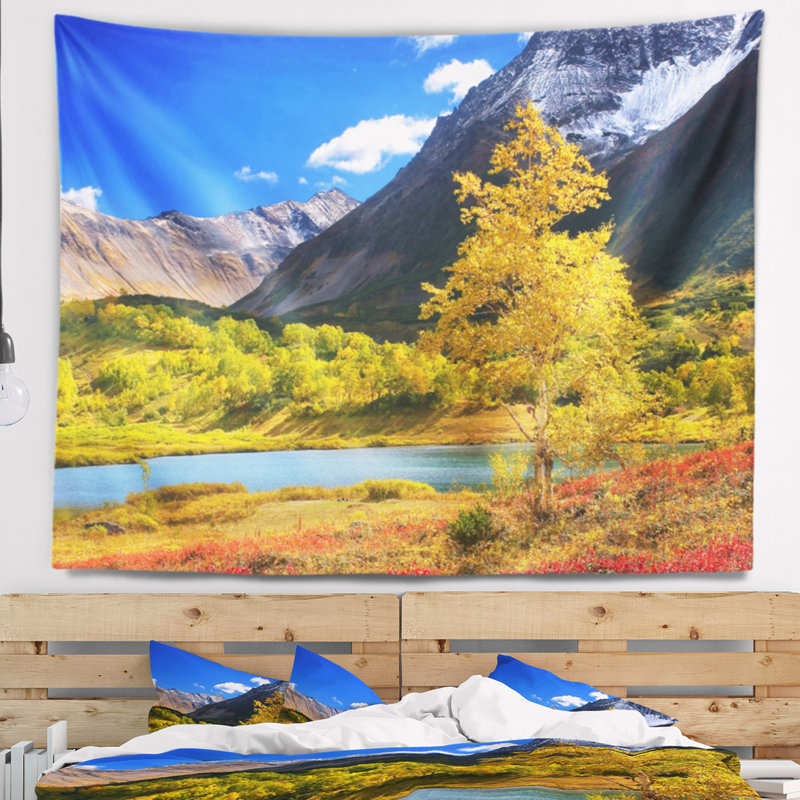 Magnifique tapisserie de paysage des montagnes du Kamthatka, H 32 po x l 39 po