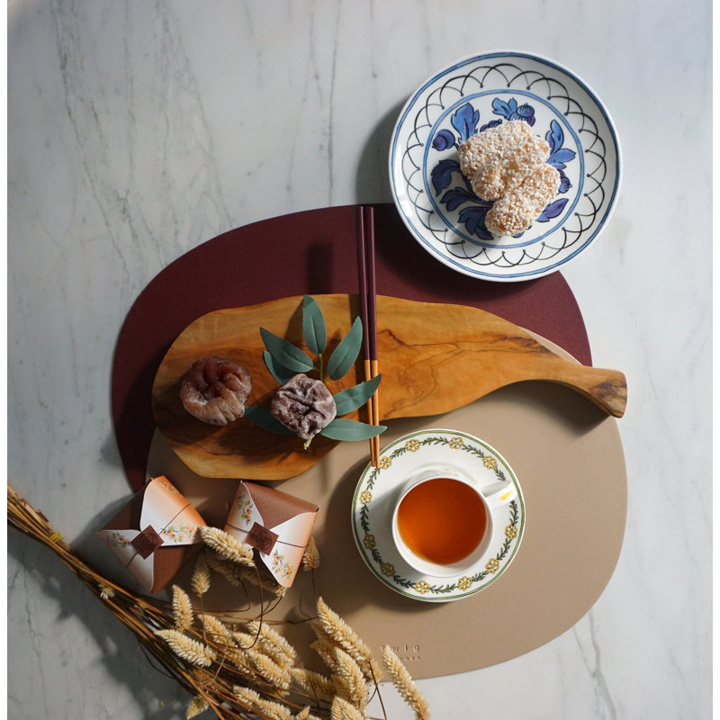 Deco Placemat, Burgundy 