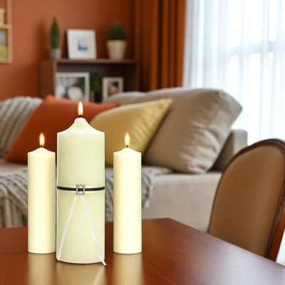 Bougie 8,5 pouces Notre Jour avec ruban noir et blanc de Hosley - Décoration intérieure élégante, décoration de salle de bain et décoration de table de cuisine pour une touche sophistiquée dans n'importe quelle pièce
