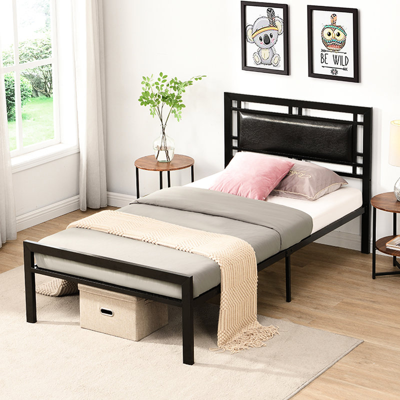 Lit simple, structure de lit en métal, noir, conception solide et stable, environnement de détente tranquille, étapes d'assemblage faciles, pas de sommier tapissier, structure d'une capacité de 300 lb, sommeil,