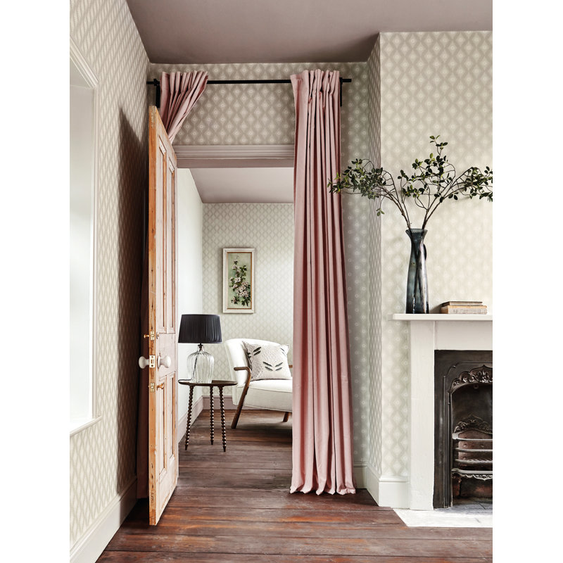 Witney Daisy Wallpaper, Linen