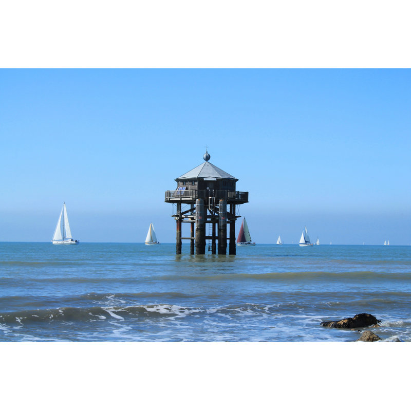 Lighthouse In La Rochelle by PictureReflex - Wrapped Canvas Print, 30 cm H x 46 cm W