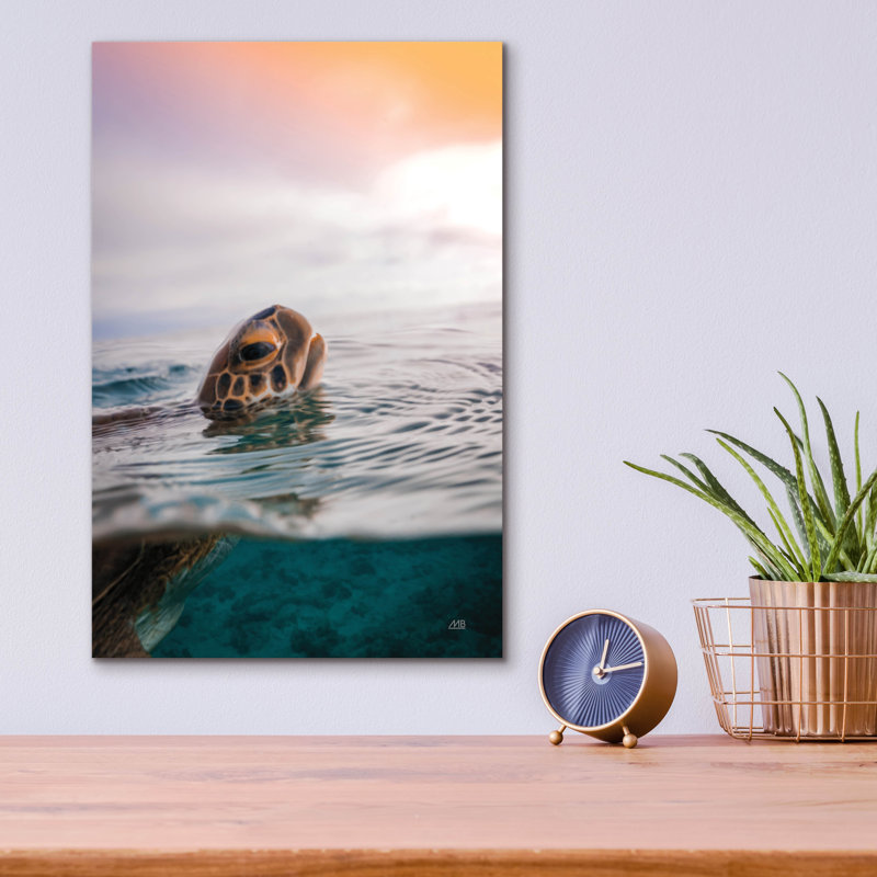 «Sunrise Swim» par Max Blakesberg, art mural en verre acrylique, H 16 po x l 12 po x P 0,13 po