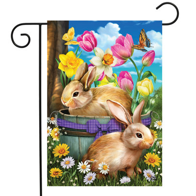 Drapeau de jardin Spring Bunny Basket