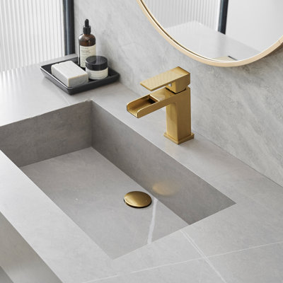 Robinet de salle de bain moderne à poignée simple et cascade Waterfall