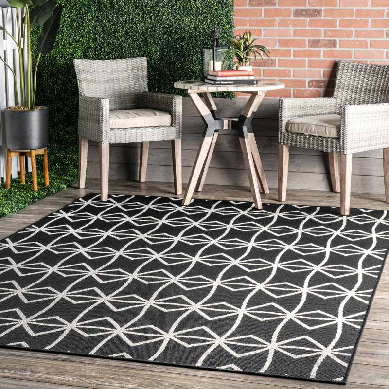 Bellino Geometric Machine Woven / Power Loomed Black Indoor/Outdoor Patio Rug, Rectangle 8' x 10'