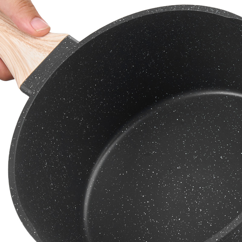 Casserole antiadhésive avec couvercle en verre trempé
