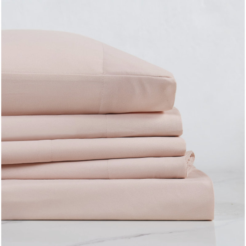 Everyday Microfiber Standard Sheet Set, Queen Sheet Set comes with two Pillowcases, Blush