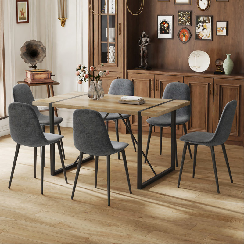 Ensemble de table et de chaises, chaises d'appoint rembourrées de style médiéval moderne, 6 chaises de salle à manger gris foncé et une table de salle à manger rectangulaire en bois aggloméré rustique de style industriel.