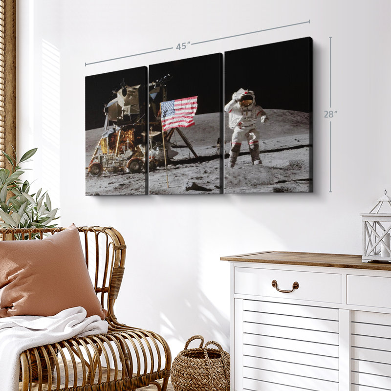 «Man On The Moon IV», 3 pièces, H 24 po x l 38 po