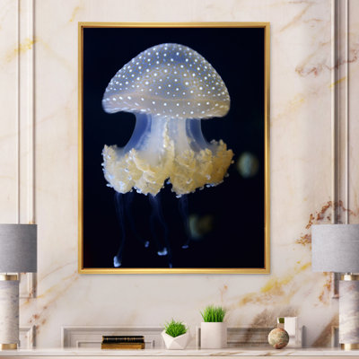 Méduse à taches blanches sur fond noir - photographie sur toile