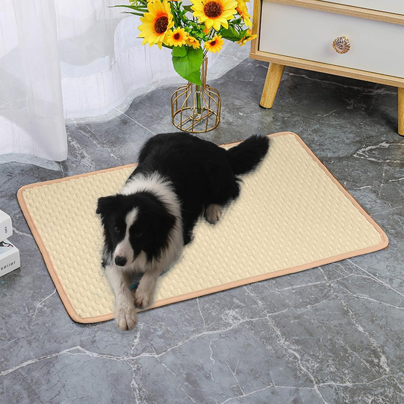 Tapis de refroidissement pour chien Summer Cool, H 39,4 po x l 59,1 po x P 0,93 po, Jaune