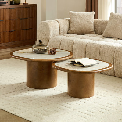 2 tables basses en placage de bois
