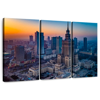 Rorry Warsaw Poland Landmark
