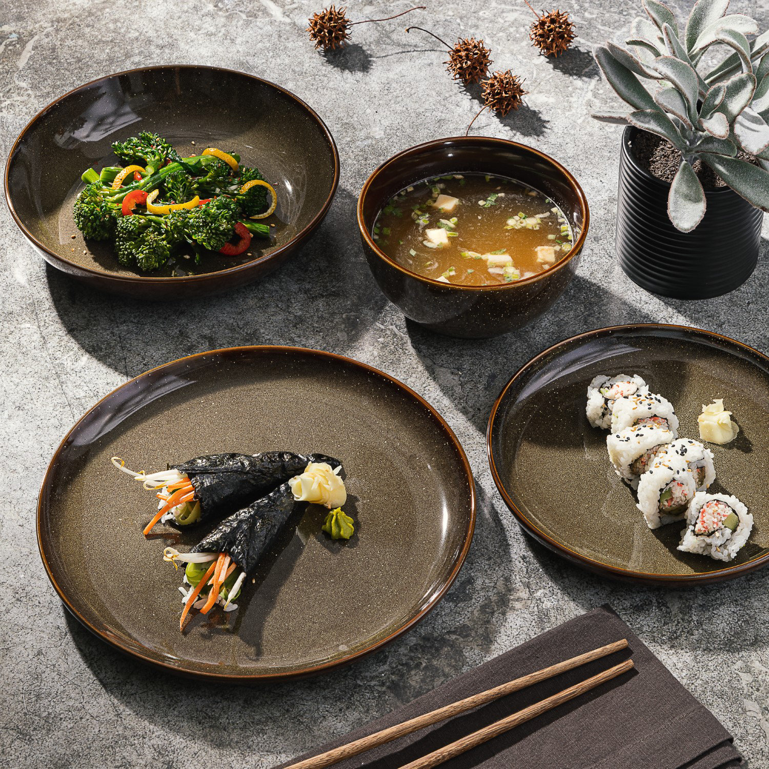 Edwina Stoneware Dinnerware Set