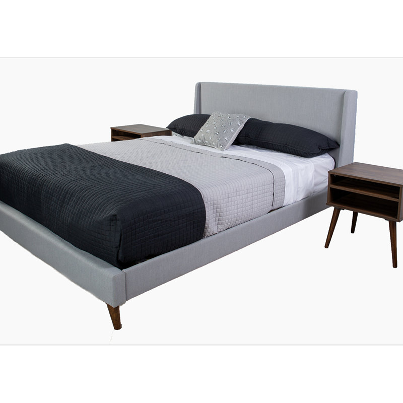 Grand lit tapissier avec 2 tables de chevet