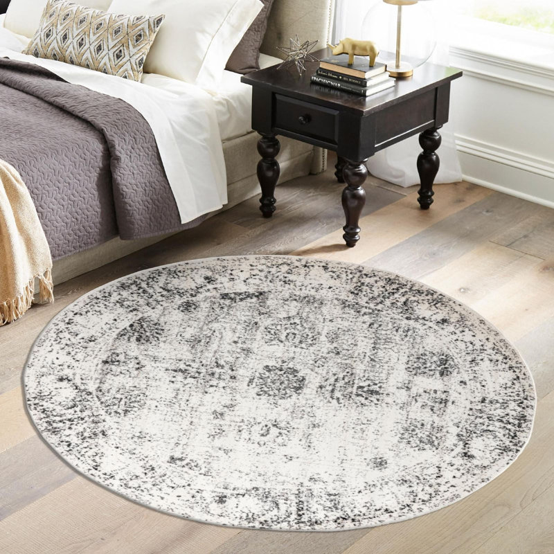 Tapis abstrait Pokorny, Rond 3 pi 3 po
