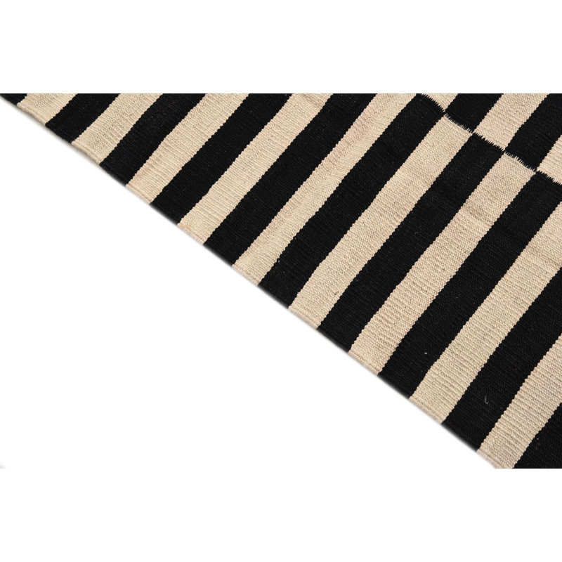 Tapis noir et blanc Ousley