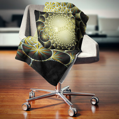 Coussin de conception fractale unique et symétrique floral