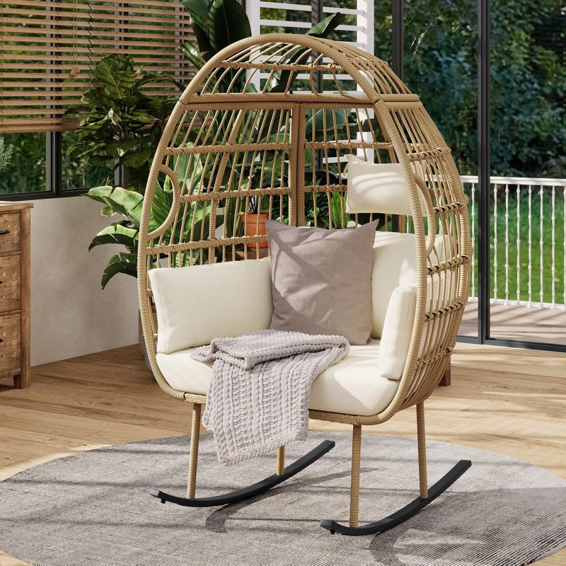 Canapé d'extérieur en osier de 40 po avec coussins Macfarlane, Beige