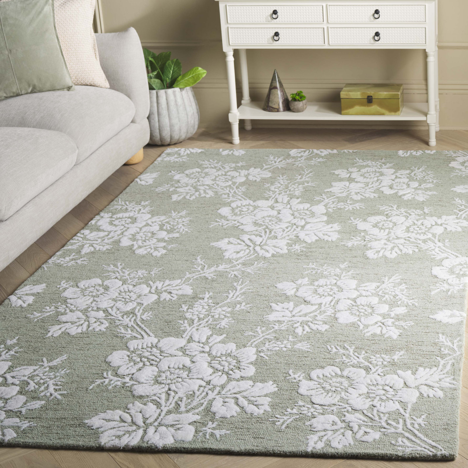 Hand-Tufted Wool Floral Rug, Rectangle 5' x 8'