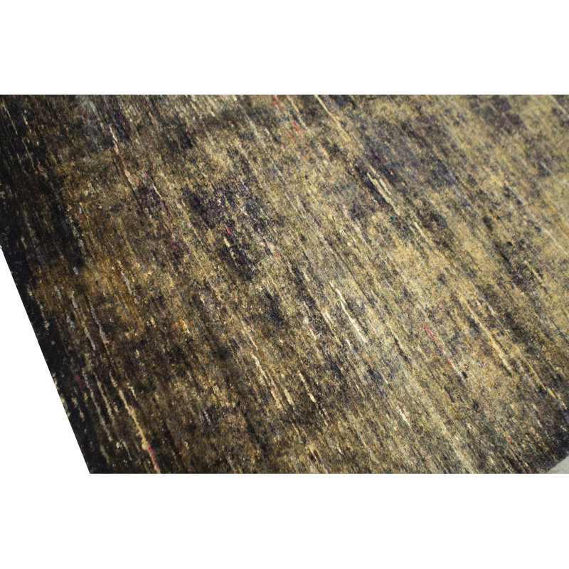 Silk Area Rug in Charcoal/Gold