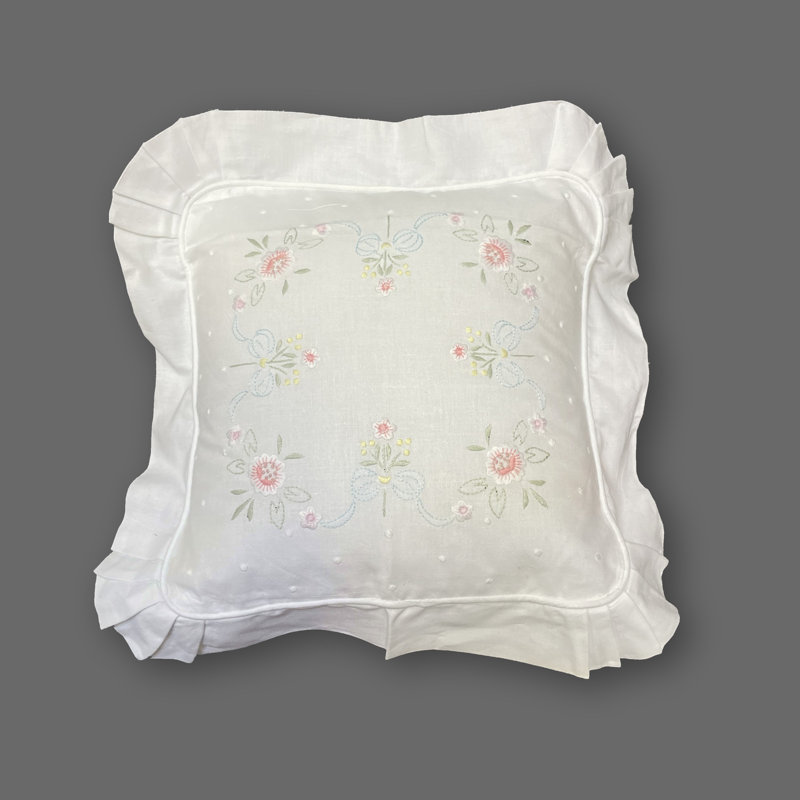 Embroidered Floral Vintage 2-Piece Pillow Set