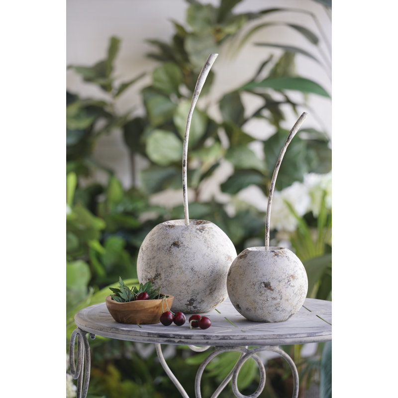 Sculpture en cerisier blanc vieilli D9X23 ", H 23 po x l 9 po x P 9 po