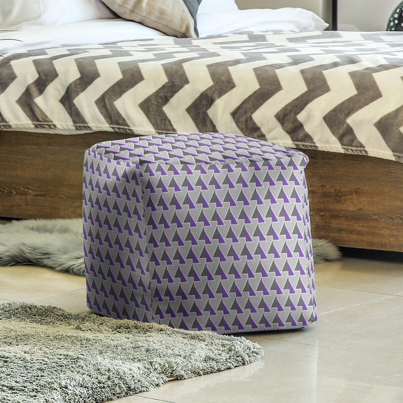 Repose-pieds cube à motif shifted arrows, Mauve, H 13 po x l 13 po x P 13 po