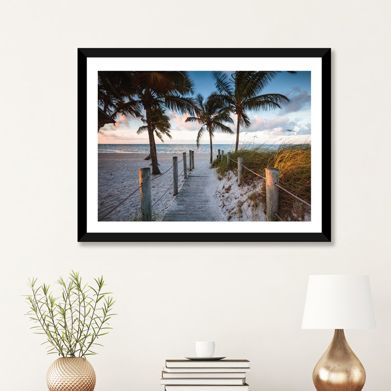 «Beach Sunrise, Key West I» par Matteo Colombo - reproduction de photo, H 24 po x l 32 po x P 1 po, Papier encadré noir