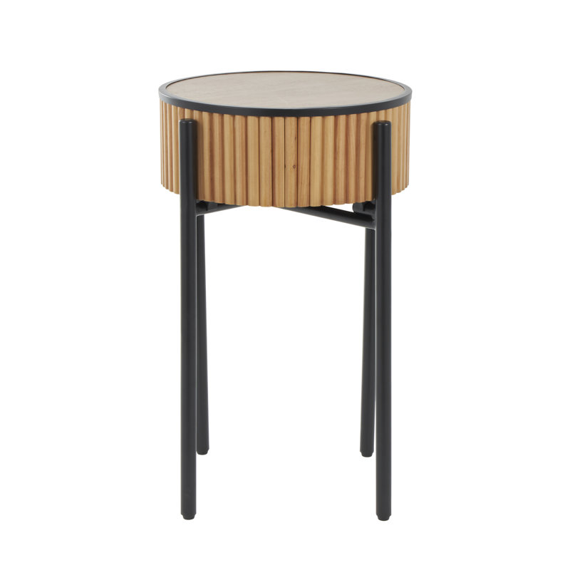 Table de bout en bois à lattes fabriquée à la main avec pieds noirs, H 26,5 po x l 18 po x P 18 po