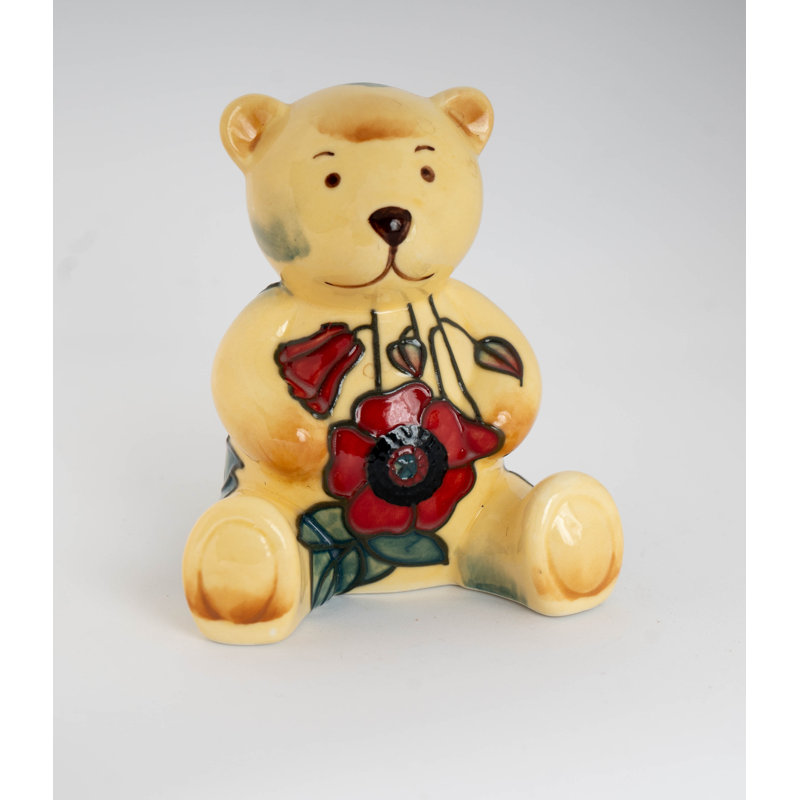 Holscomb Figurines & Sculptures