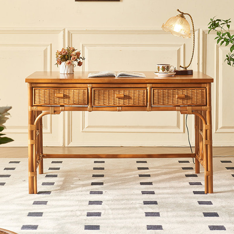 Bureau rectangulaire brun en bois massif + rotin avec 3 tiroirs, 29.53"H×62.99"L×25.59"W