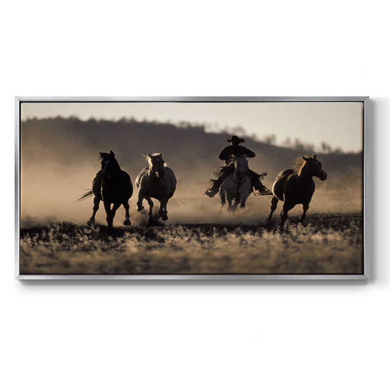 Ranchers Ride- Gallery encadrée -Prêt à suspendre, H 17 po x l 33 po, Argent argent