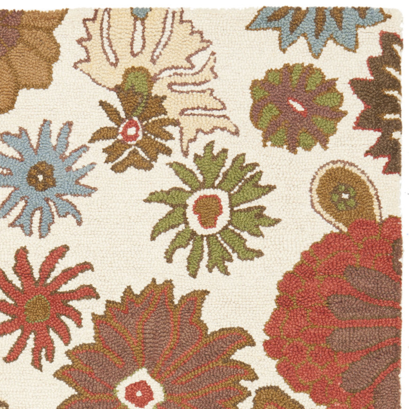Ross Hand Hooked Wool Floral Rug, Rectangle 4' x 6'