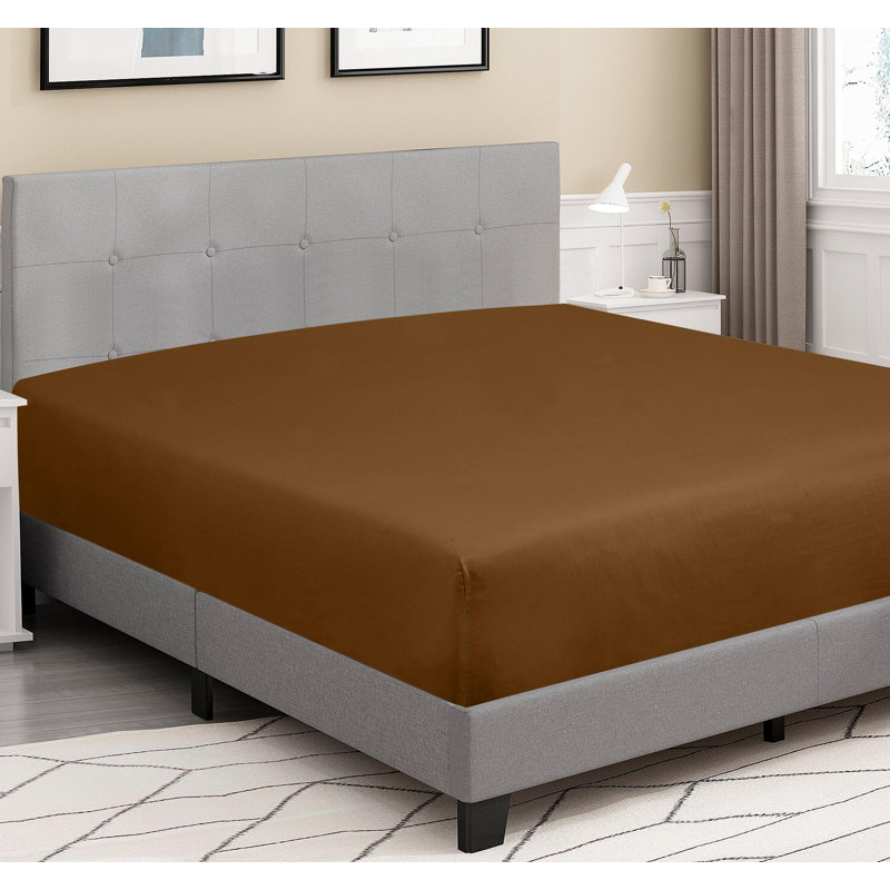 Royale Linens 300 Thread Count 100% Long Staple Combed Cotton Flat Sheet - Super Soft - Top Sheets - Flat Sheet Sold Separately - Breathable, Cool & Crisp Percale Sheets Only 
