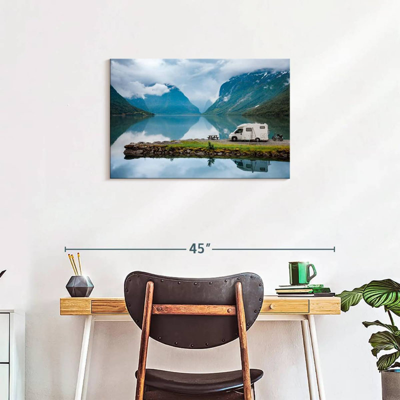 Alvord Motorhome By The Lake, H 20 po x l 30 po