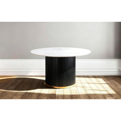 Ensemble de table de salle à manger moderne 46 po pour 4 personnes, plateau en faux marbre avec base en métal noir Wave et accent doré, parfait pour la petite cuisine et la salle à manger