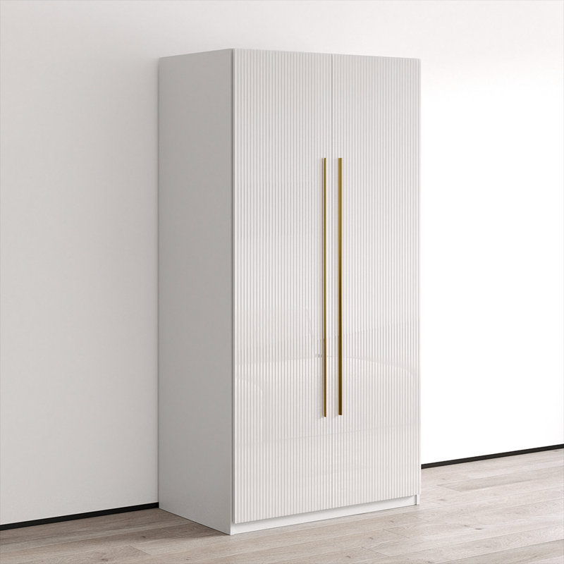 Armoire en bois manufacturé Brazeal