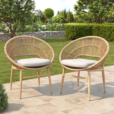 Chaise d'extérieur en osier de style papasan