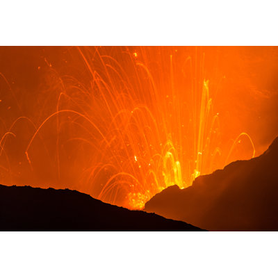 " Volcano Yasur Eruption " by Frizi
