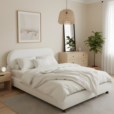 Lit tapissier crème avec pieds en bois d'hévéa crème