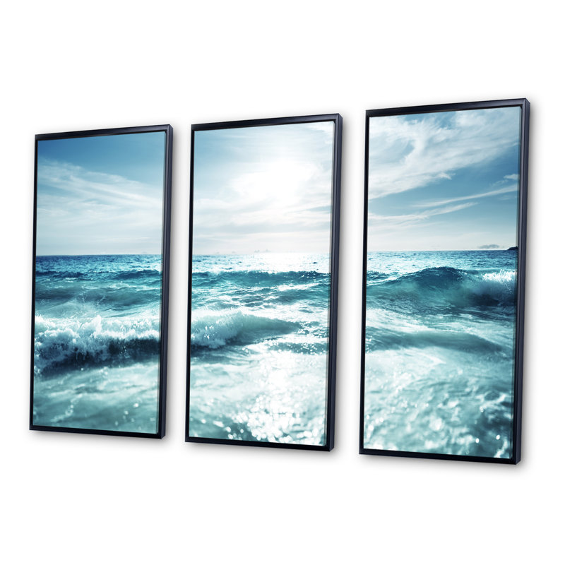 Seychelles Beach At Sunset - Sea & Shore, ensemble de 3 toiles murales encadrées, H 28 po x l 36 po, Noir, noir, noir, noir