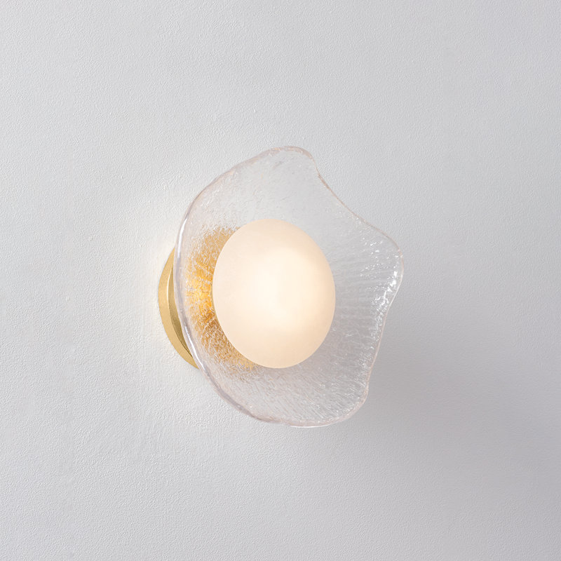 ALMANDINE Wall Sconce