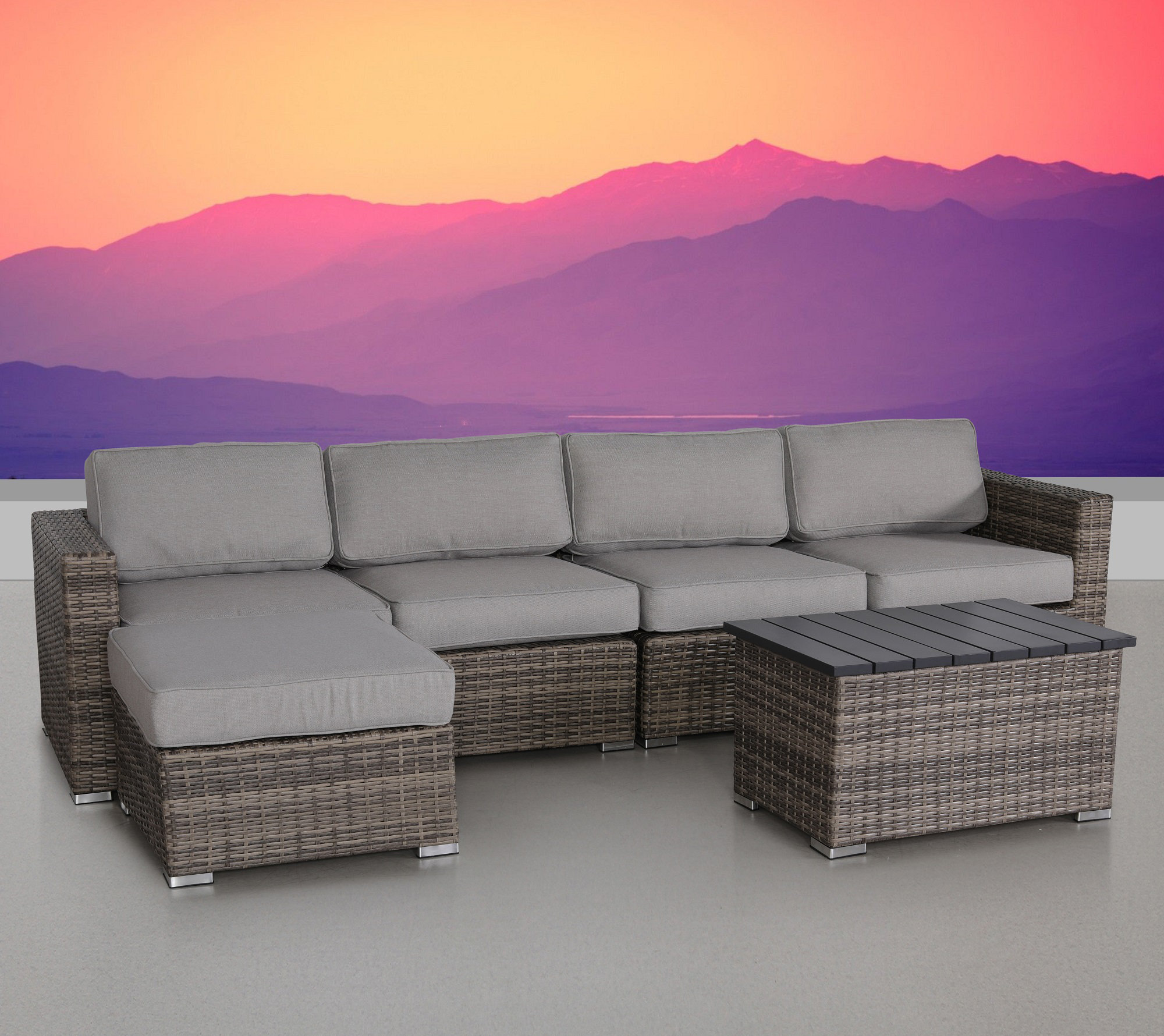 Corrigan Studio® Ishbel Fully Assembled 6 Piece Rattan Sectional